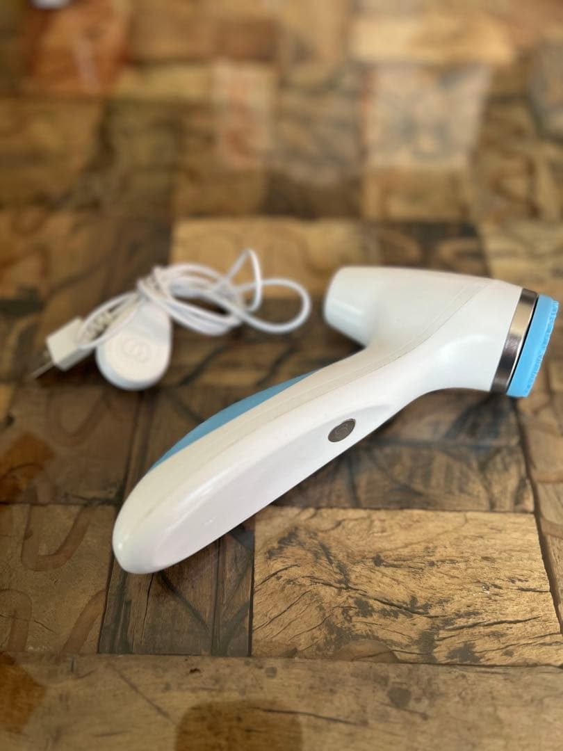 ニュースキン ageLOC®︎ ルミスパ®︎ iO（やさしいヘッド）♭2 ニュースキン ageLOC®︎ ルミスパ®︎ iO（やさしいヘッド）♭2 - メルカリ