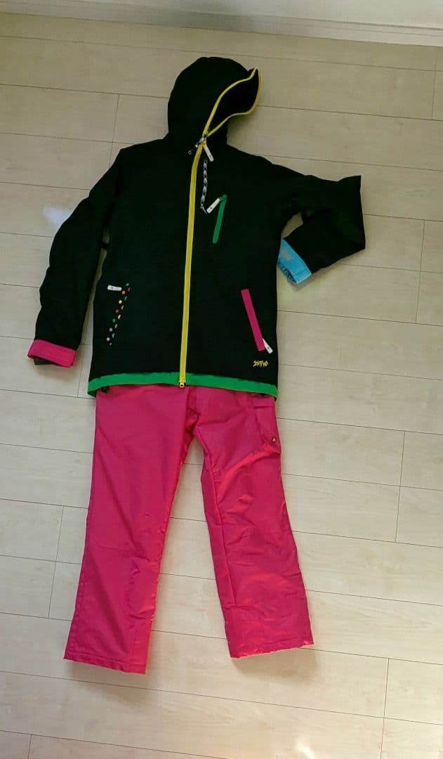 スキー、スノボーウェア/女性、ジュニア/ポシェット付 楽天市場】ROXY/ロキシー ジュニア スノージャケット SNOWMIST GIRL JK