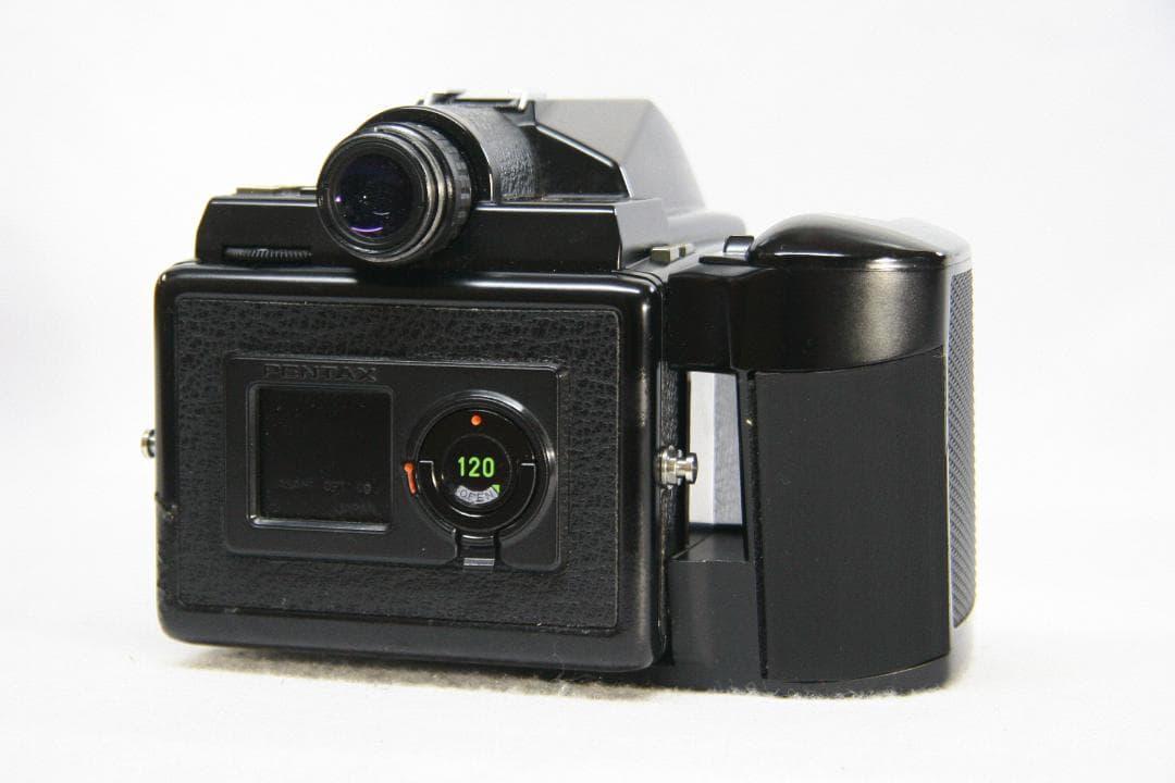 ペンタックス 645用バッテリーホルダー - メルカリ