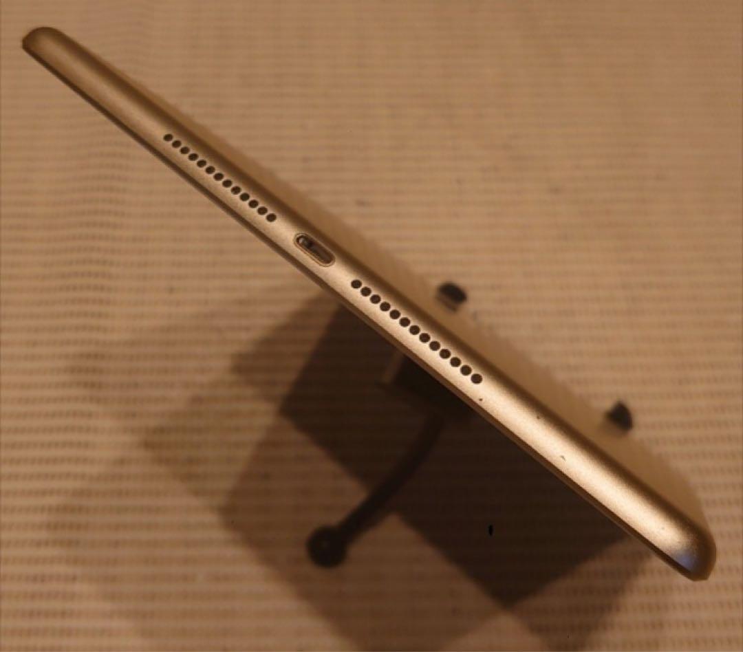 GCTVR完動品SIMフリーiPad第5世代(A1823)本体128GB送料込 - メルカリ