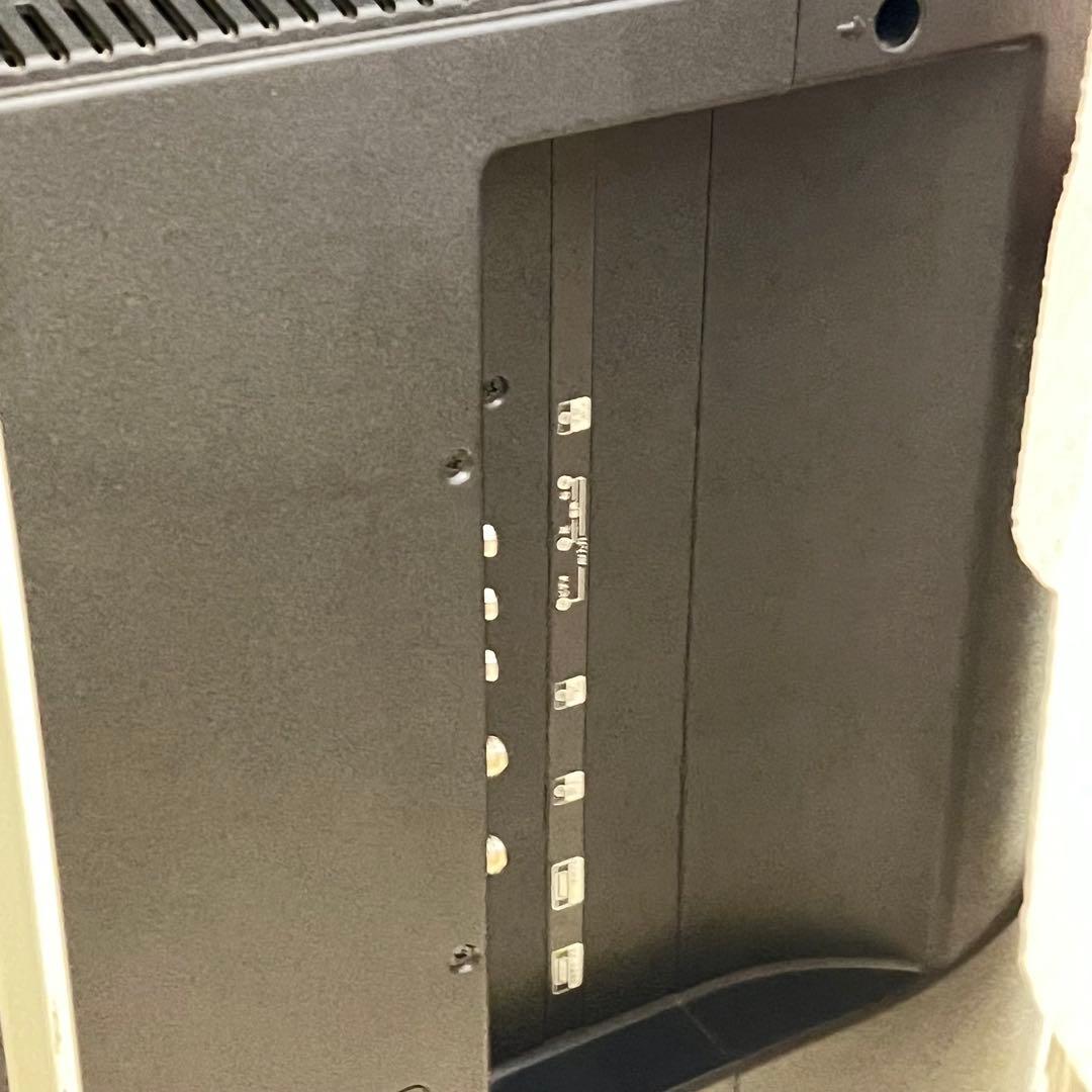 引取り限定】 4Kチューナー内蔵50型液晶テレビ&テレビ台壁掛け セット