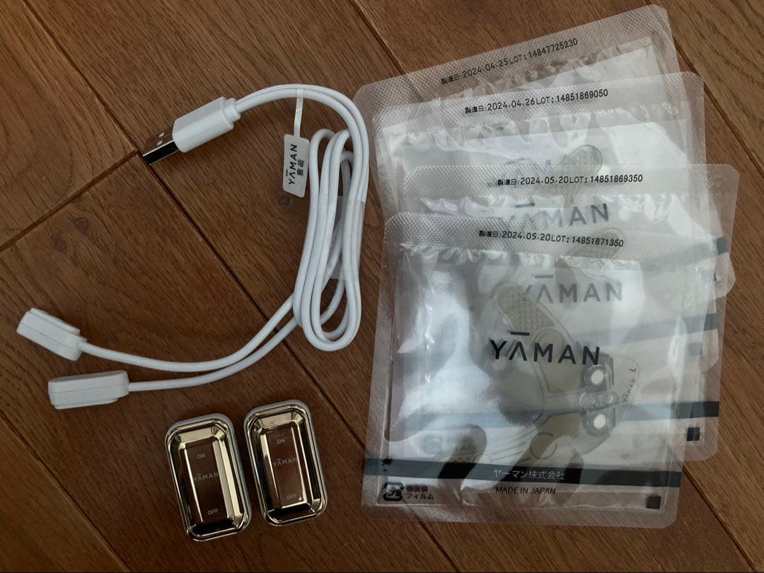 ヤーマン　デザインリフト　目元用 デザインリフト 目元ケアセット （ 本体＆目元用ストレッチフィット