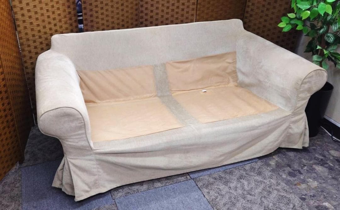 ☆池袋～25キロ無料 直接引き取り IKEA エークトルプ 2人掛けソファ