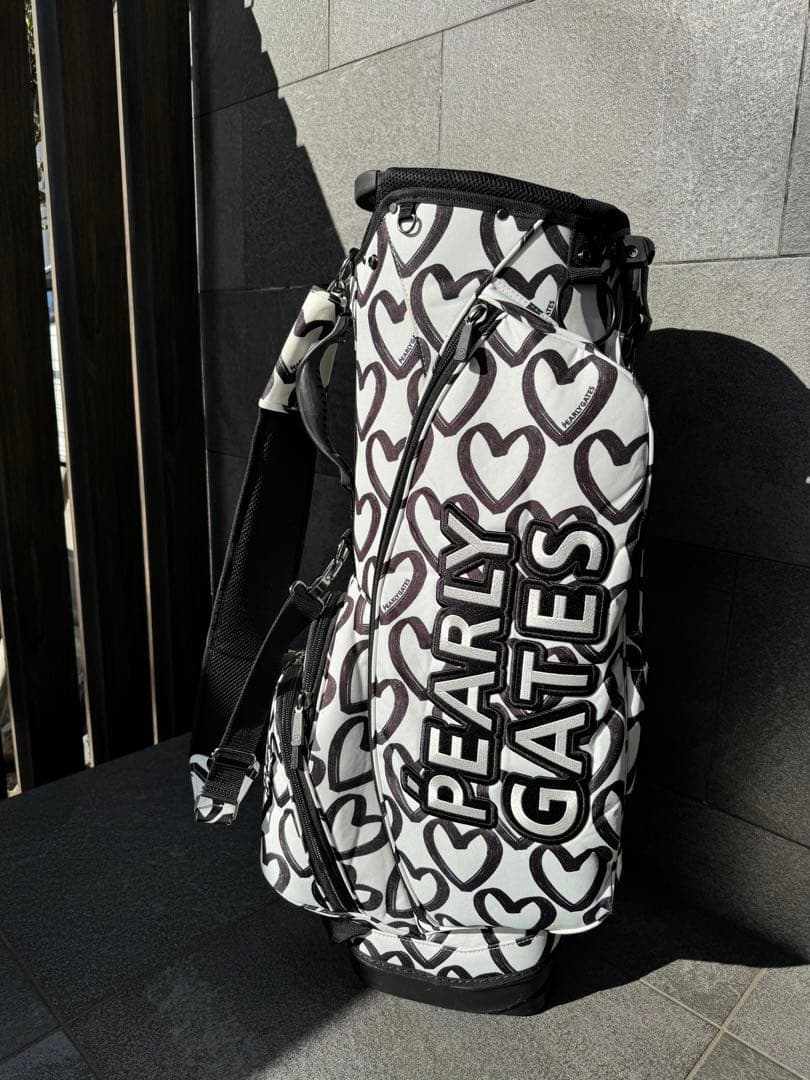 パーリーゲイツ キャディバッグ 落書きハート柄 - メルカリ