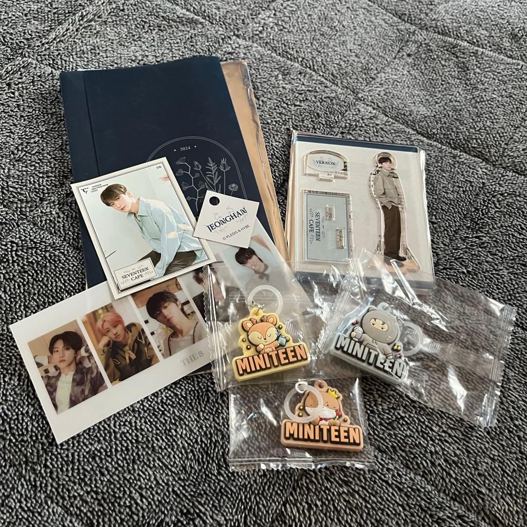 SEVENTEEN グッズまとめ売り - メルカリ