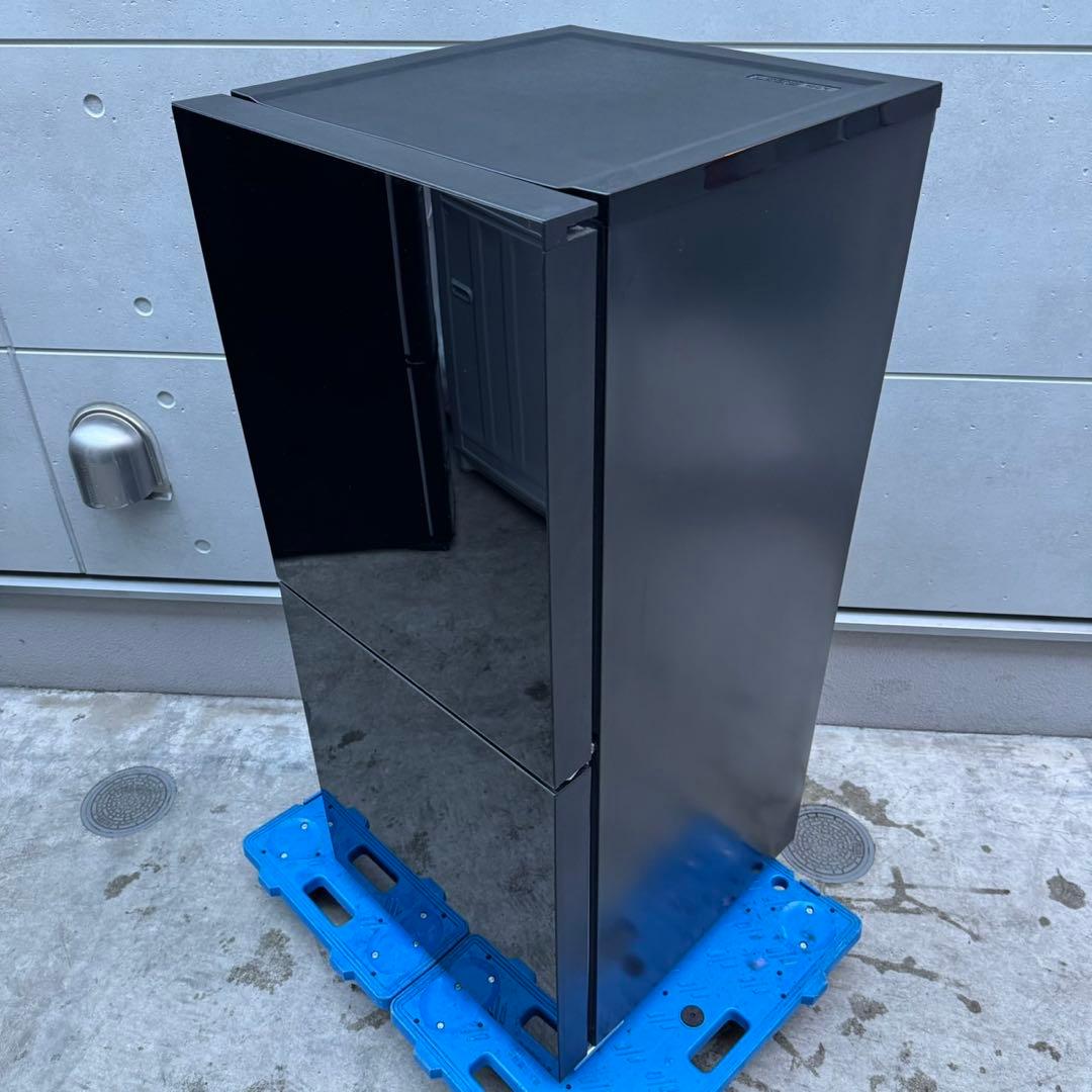 177⭐️2024年製美品☆ツインバード 冷蔵庫 ミラー ブラック 鏡