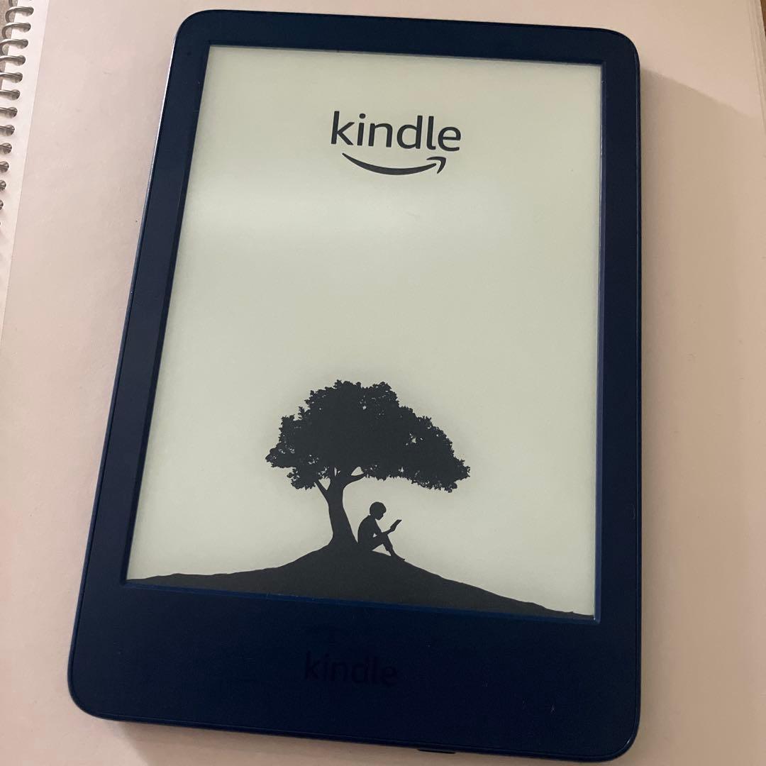 Kindle 端末　無印11世代　ネイビー16gb 広告なし Kindle・無印（第11世代）レビュー！使いやすさ大幅改善のエントリー