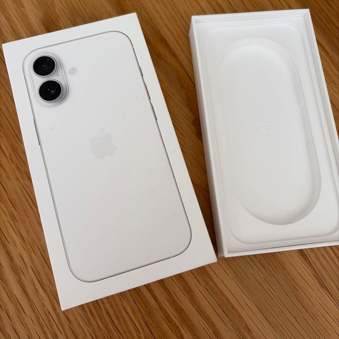 Apple iPhone 17 空箱 - メルカリ