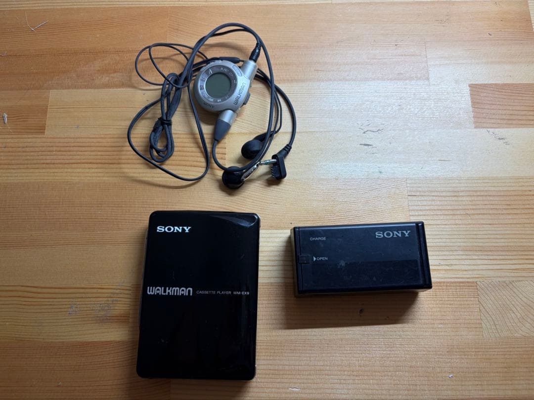 ジャンク品】SONY WALKMAN WM-EX9 カセットウォークマン - メルカリ