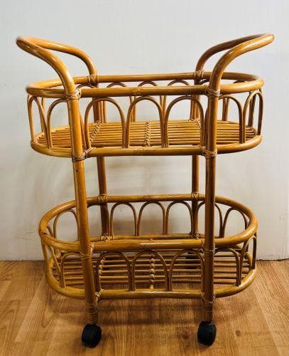 J【中古品】ラタン 籐 キャスター付ラック 2段　移動もラクラクです。 楽天市場】ラタン ランドリーラック ランドリーワゴン 籐 かご 洗濯