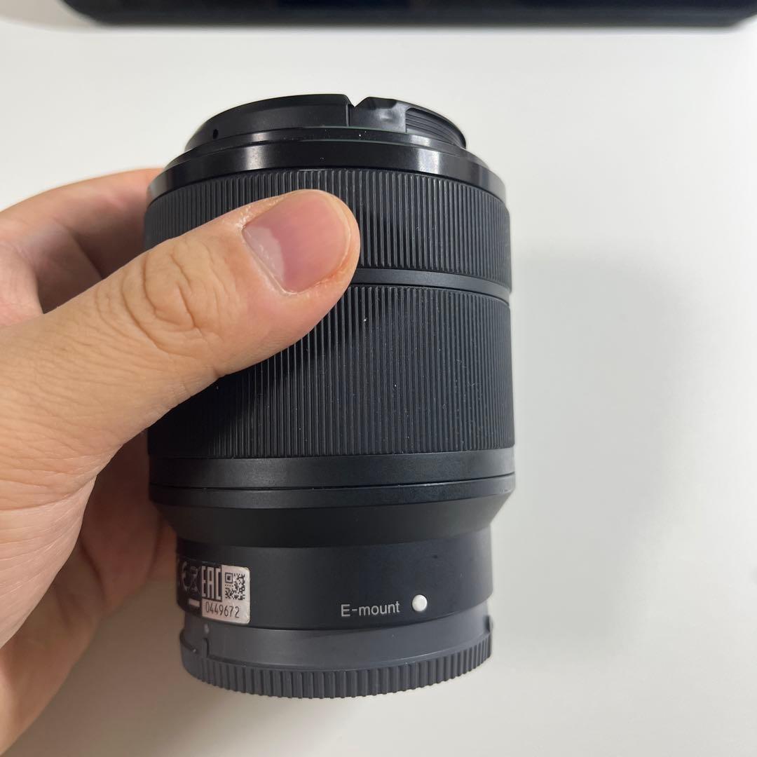 SONY FE 28-70mm F3.5-5.6 OSS レンズ