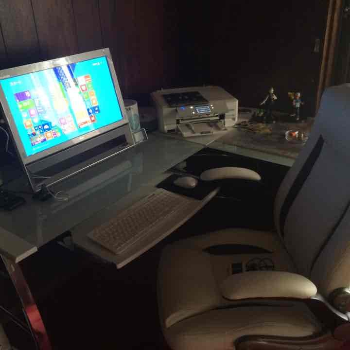 希望の値段をコメントまで！ ガイドライン改正により、ドコモが販売するXperiaの価格に異変。大幅