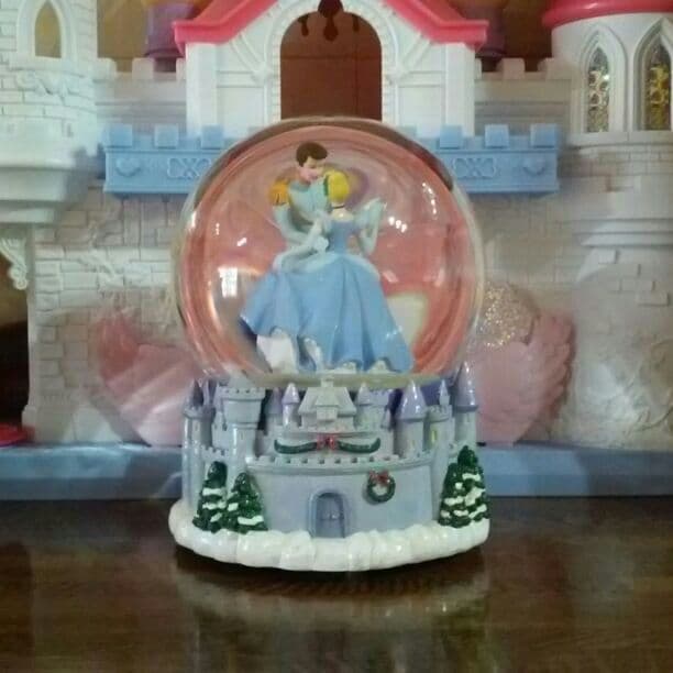 シンデレラのスノーグローブ★l Disney シンデレラスノーグローブ - メルカリ