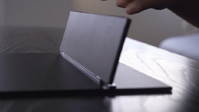 超軽量・世界最薄クラス！感動的な映像美のモバイルディスプレイ