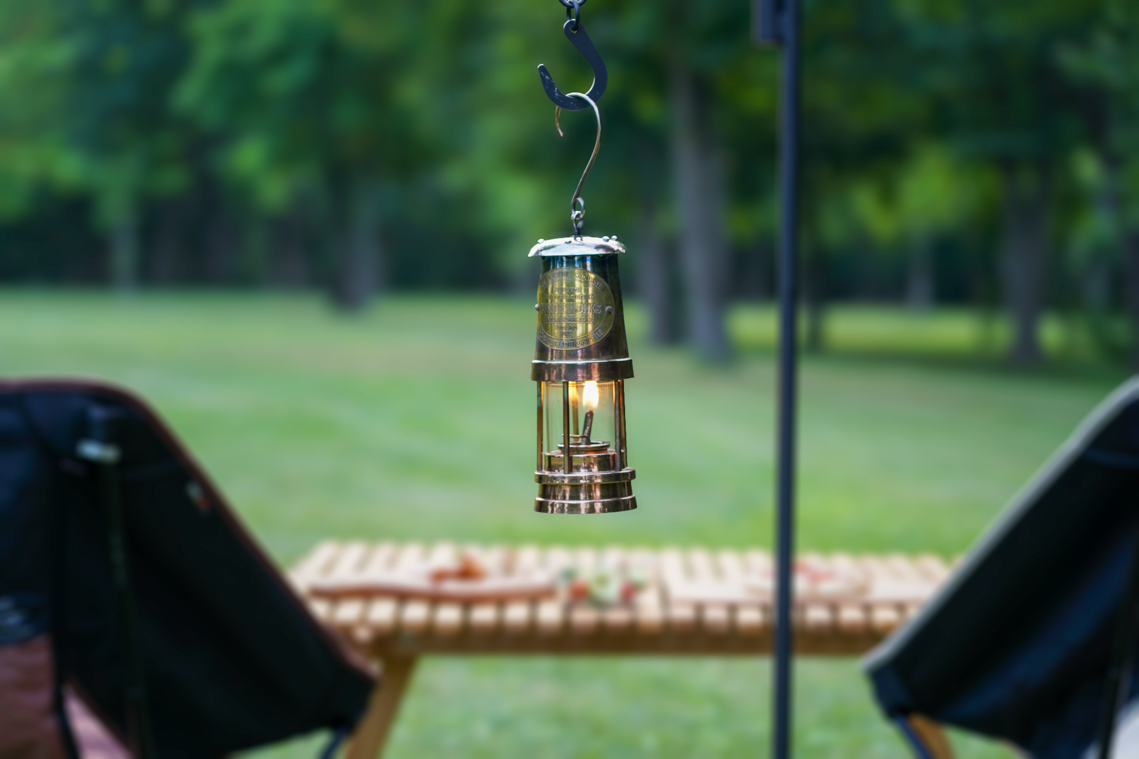 エイジングを楽しめる、職人が手作りする極上のマイナーズランプ「THE