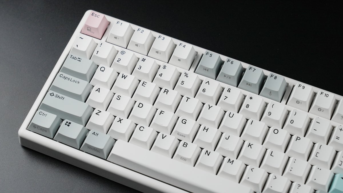 Makuake｜新感覚で心地よい打鍵感！有線＆無線対応でコンパクトの理想