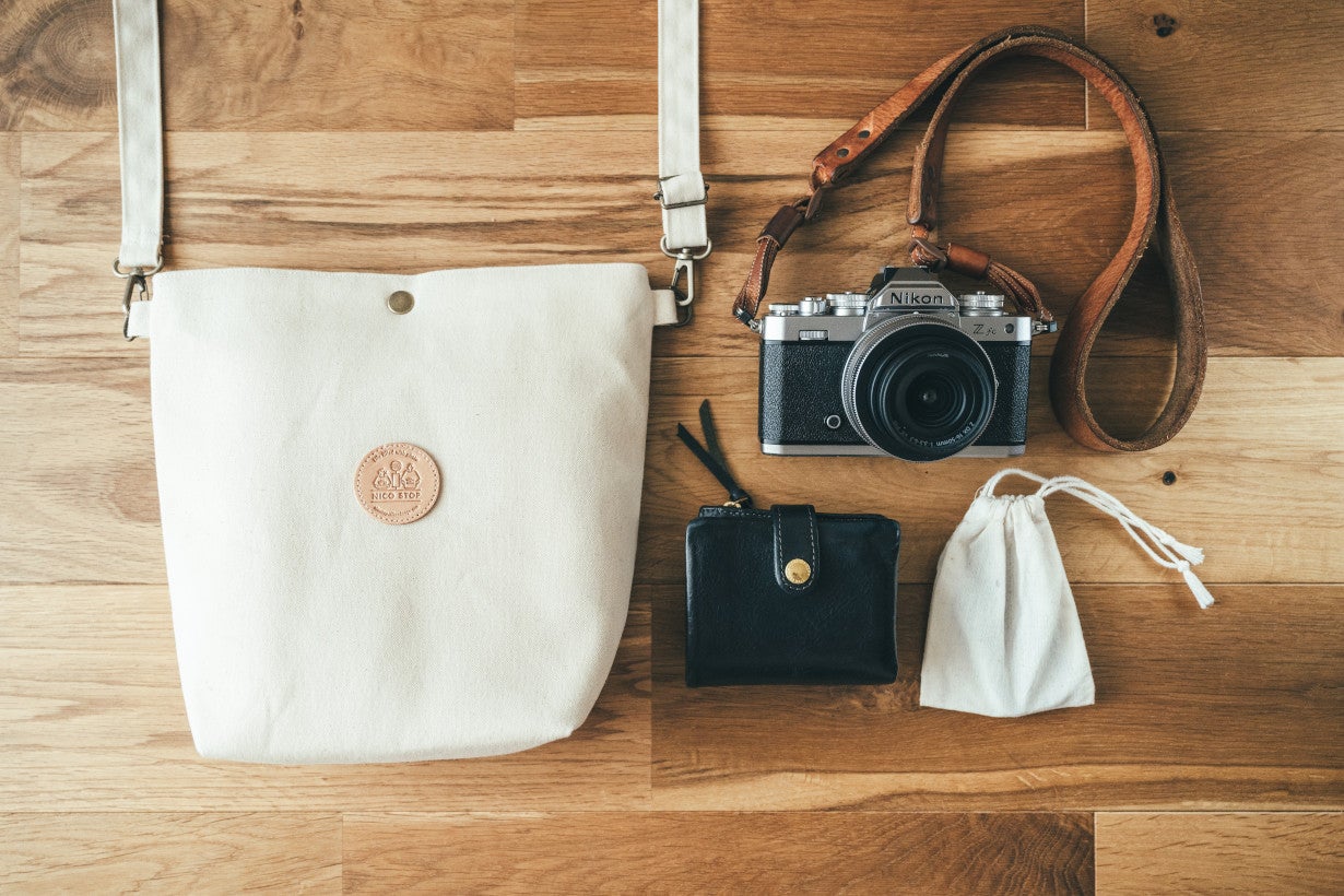 写真好きの声を形に。日常になじむナチュラルテイストの「3WAYカメラ