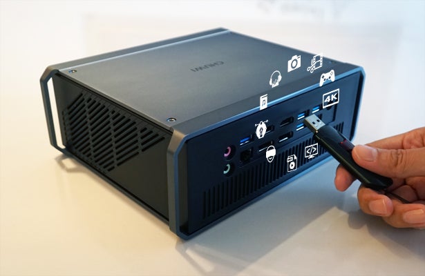 片手で運べる、究極の万能ミニPC！ゲームもクリエイティブも大活躍