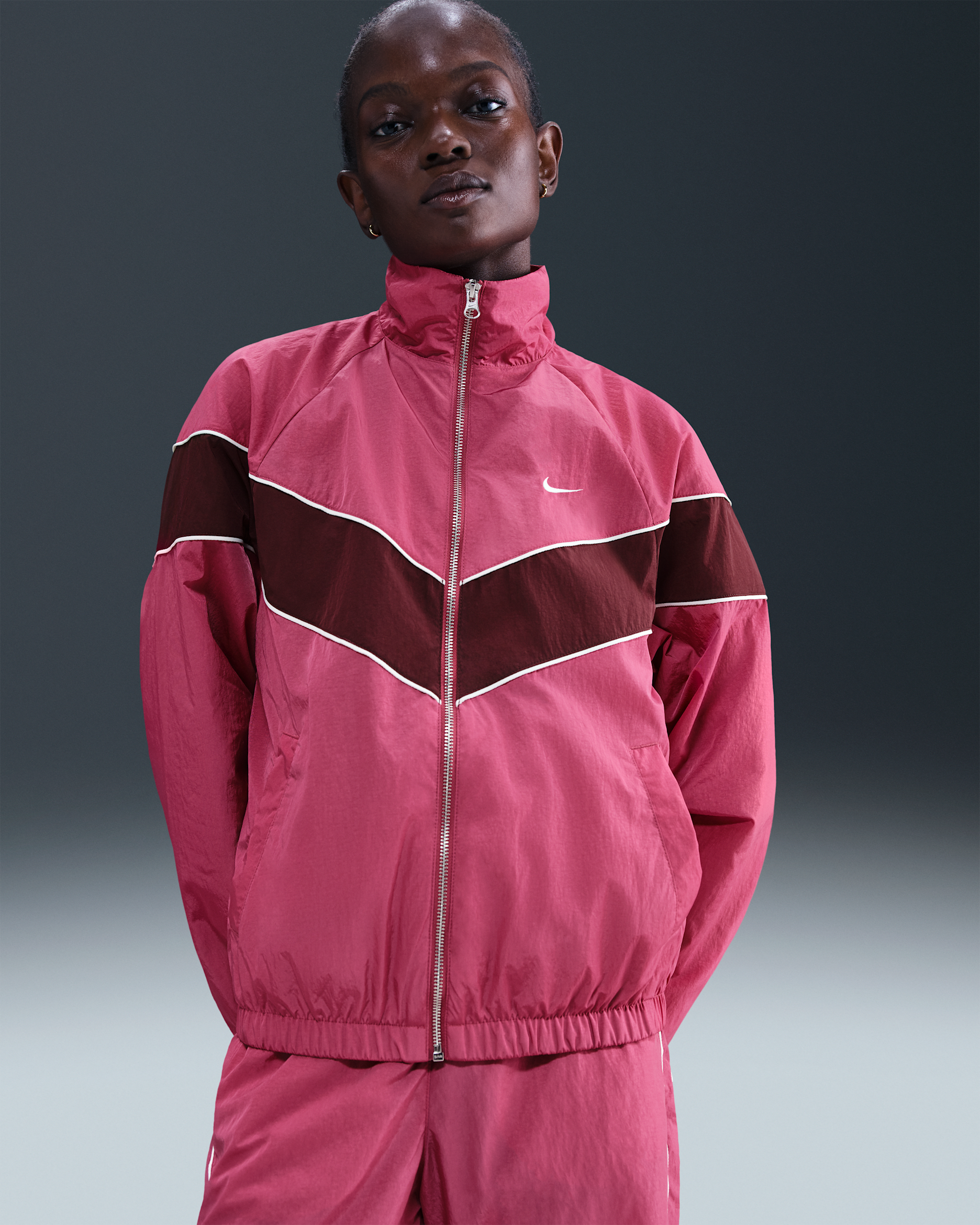 Nike Windrunner Women's Loose UV Woven Full-Zip Jacket. Nike CA