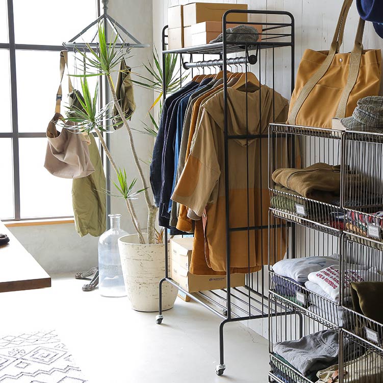 グリット ハンガーラック | 家具・インテリア通販サイト CRASH GATE