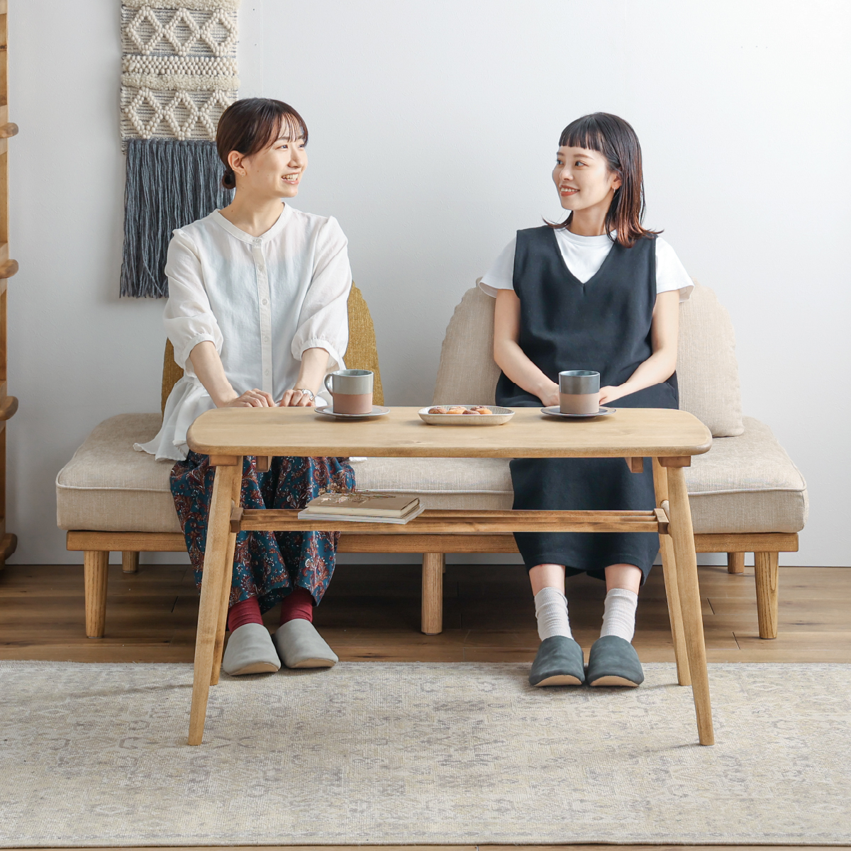 ロジー ダイニングテーブル