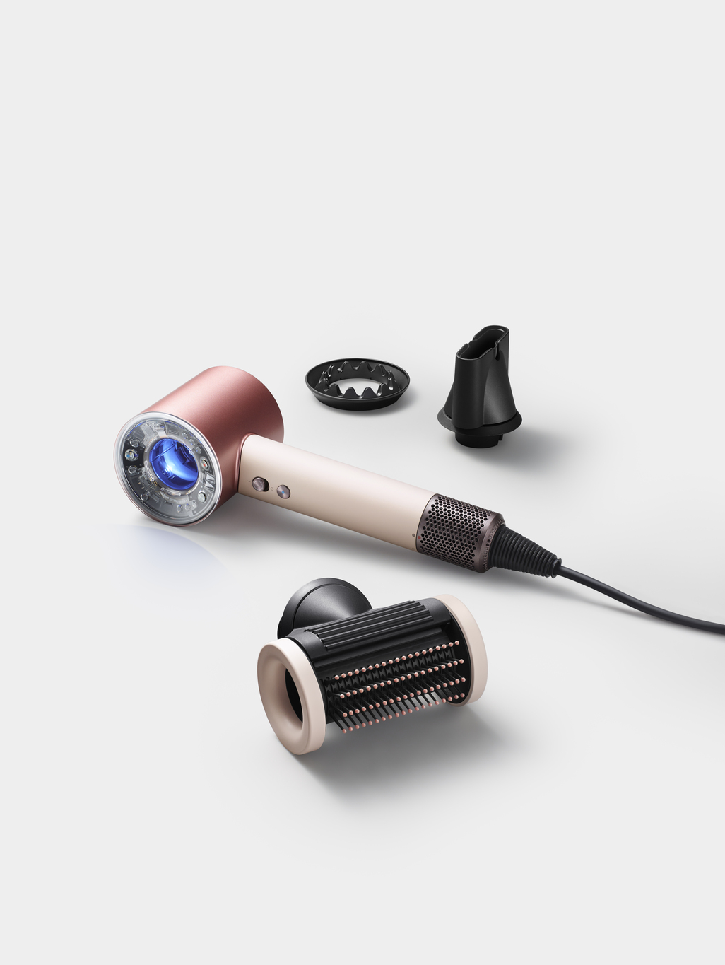 ダイソン】春を彩る「セラミックピンク」が期間限定40%OFFキャンペーン