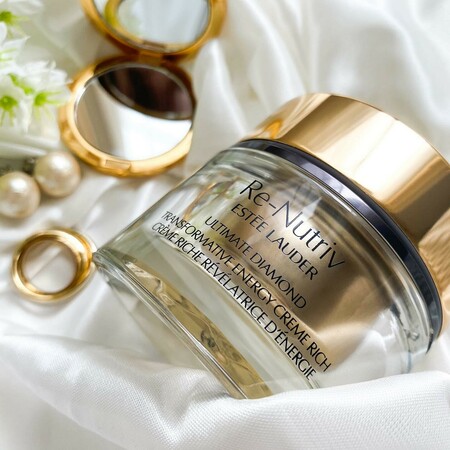 リニュートリィブ ラディアンス セラム クリーム メークアップ