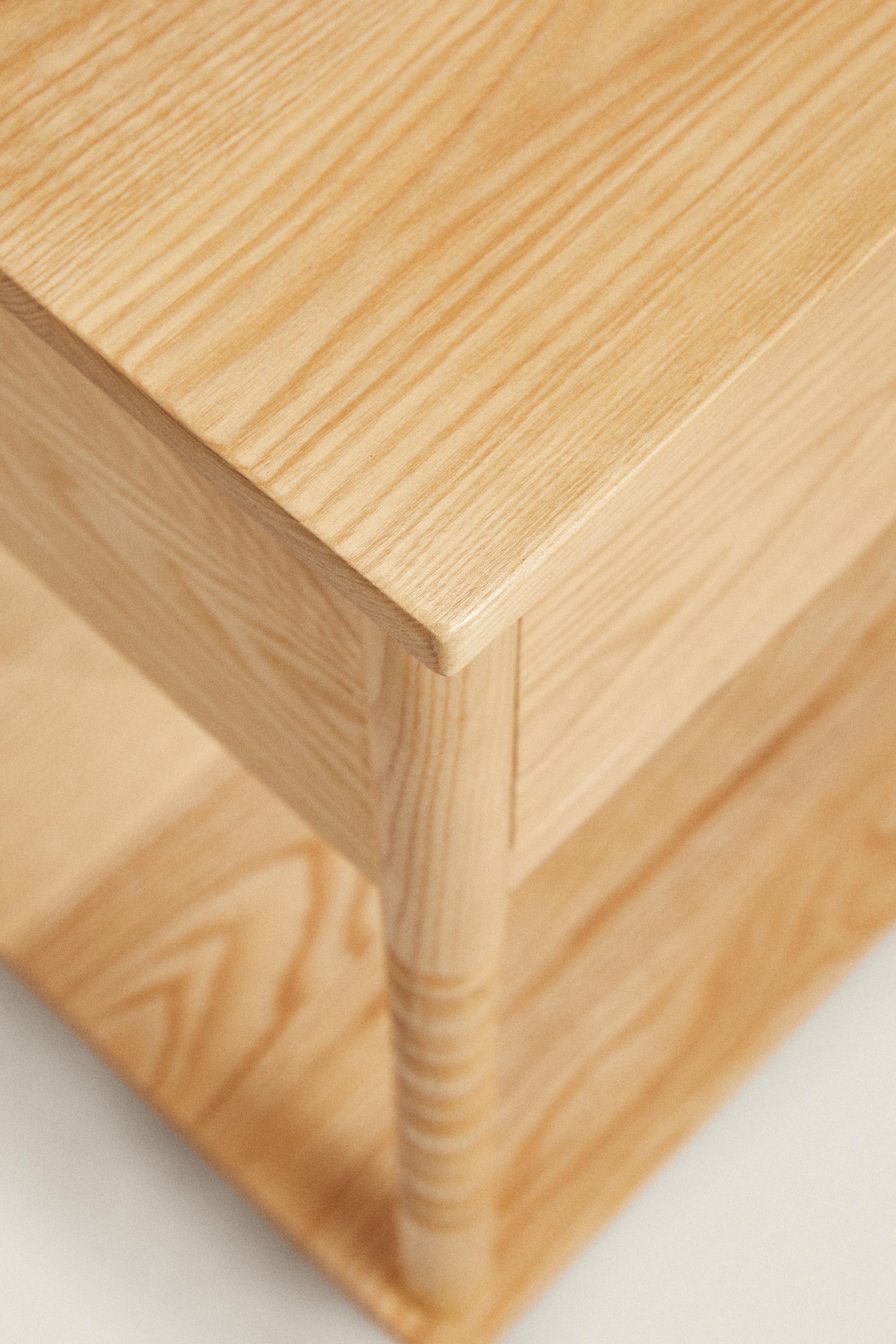 ウッド ベッドサイドテーブル - ライトベージュ | ZARA Japan / 日本