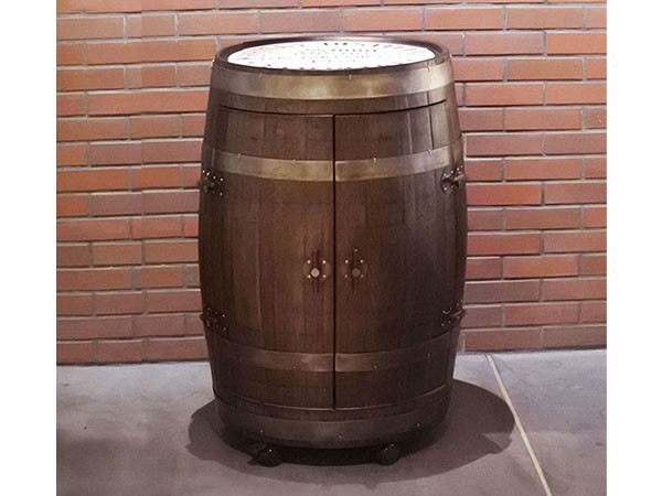 サントリー樽ものがたり Barrel Cabinet / さんとりーたるものがたり