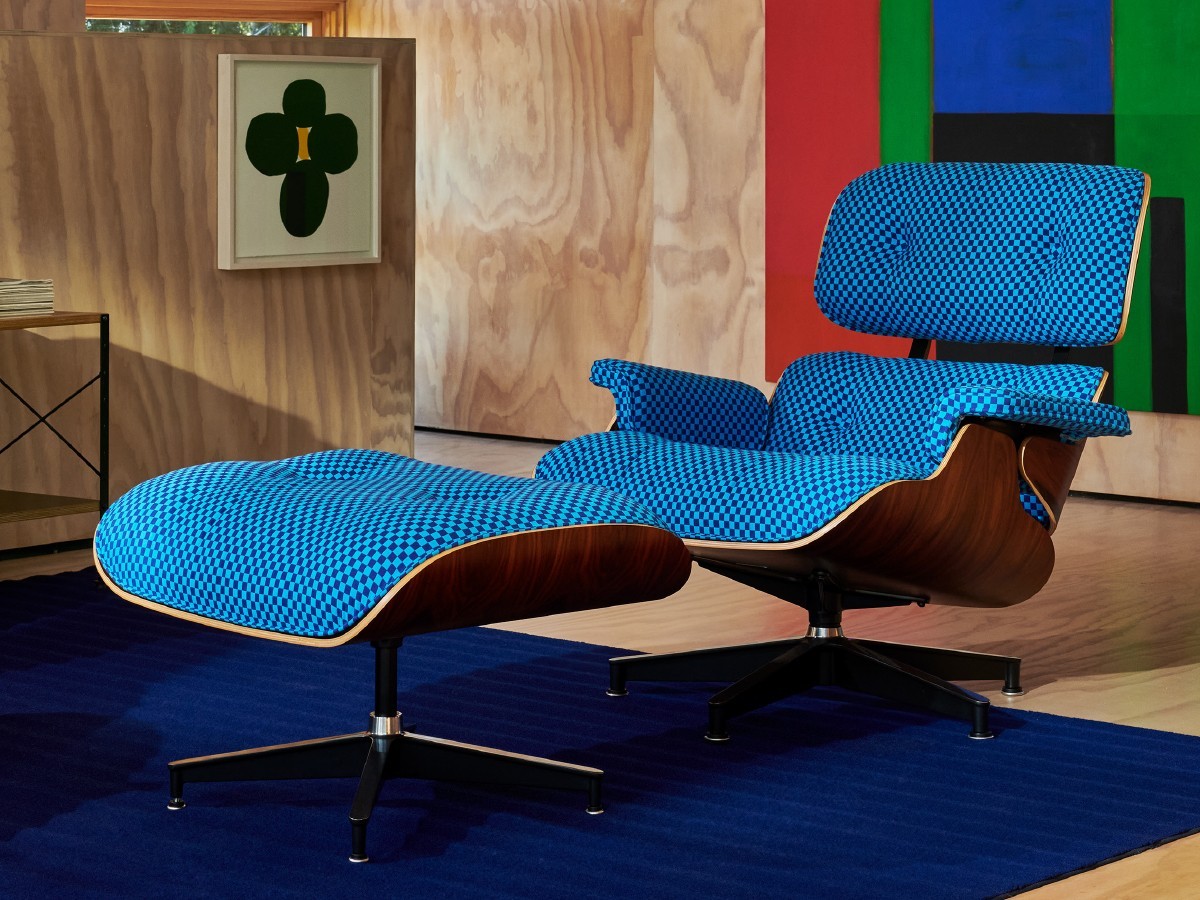 Herman Miller Eames Molded Plastic Arm Shell Chair / ハーマン