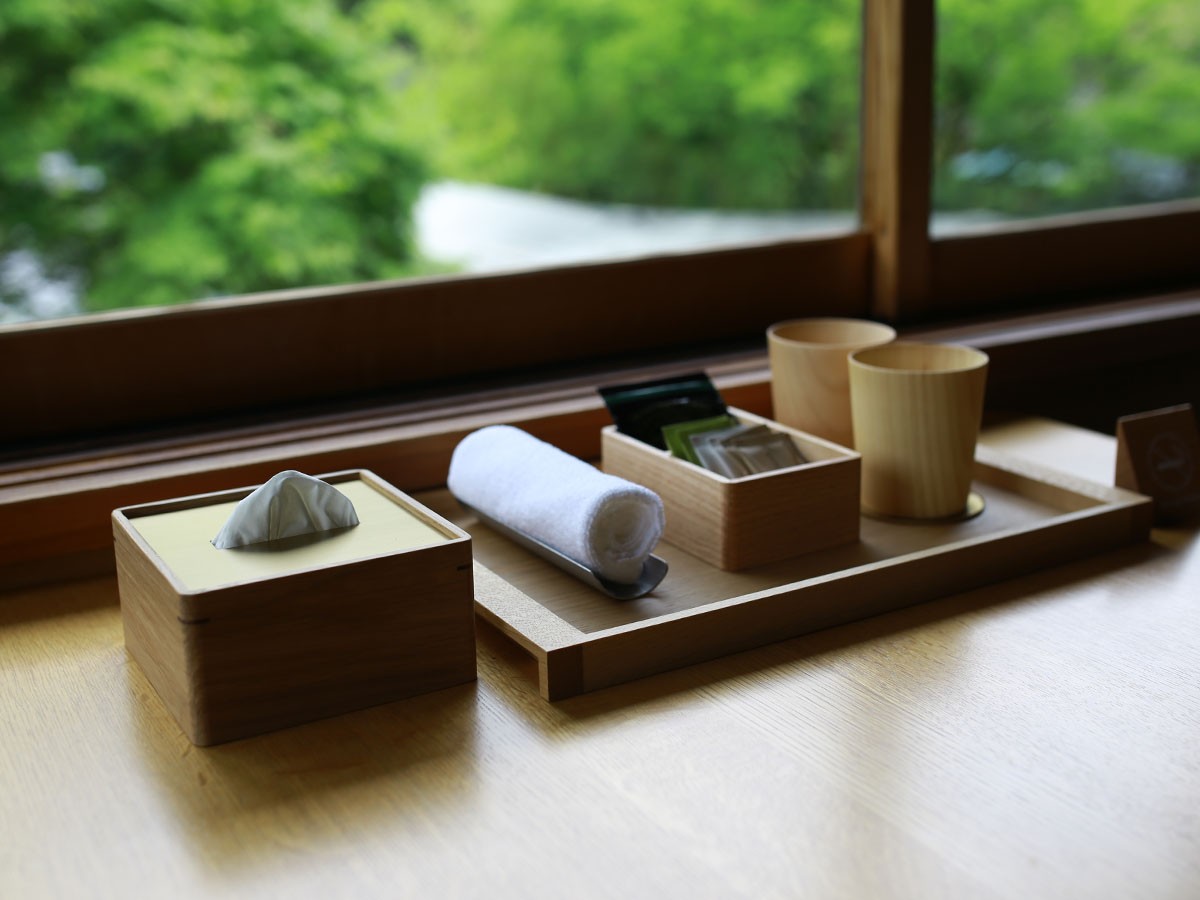 HOTEL*S TISSUE BOX / ホテルズ ティッシュボックス ハーフ 角R 真鍮蓋