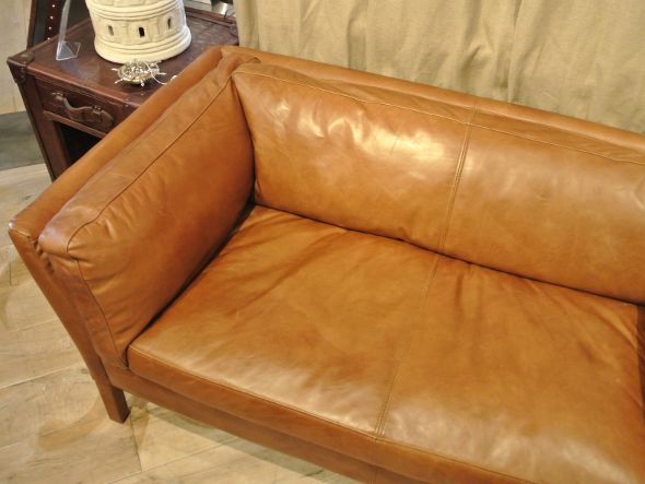 HALO REGGIO 2P SOFA / ハロ レッジオ 2人掛けソファ - インテリア