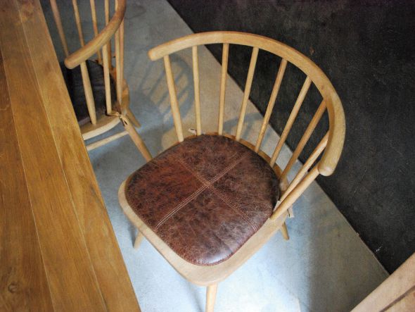 a.depeche half round chair / アデペシュ ハーフ ラウンドチェア