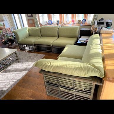 カサブランカの椅子やソファの張替え等はスタンリーズ目黒店にお任せ