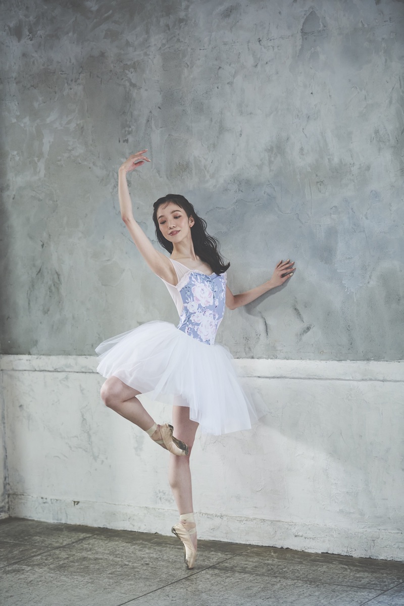 stina / type Q mermaid / mokumoku gray