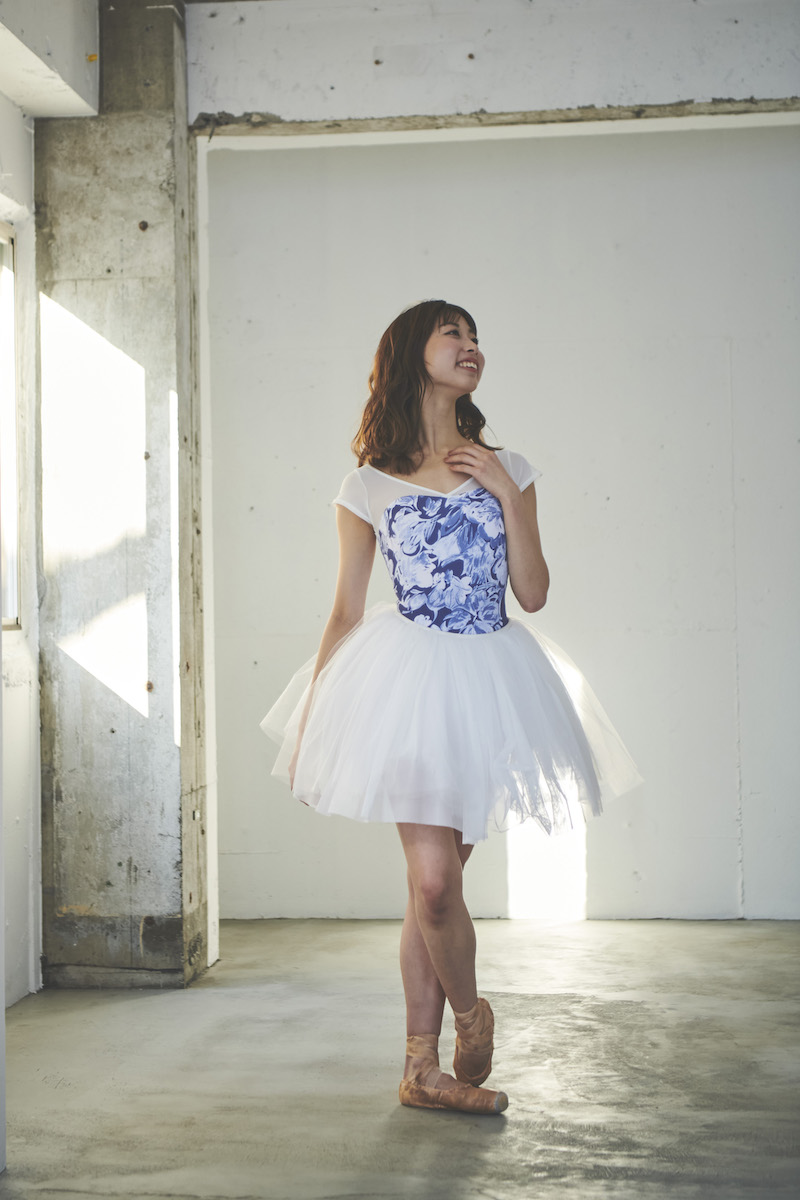 stina / type H half sleeve / Desire blue