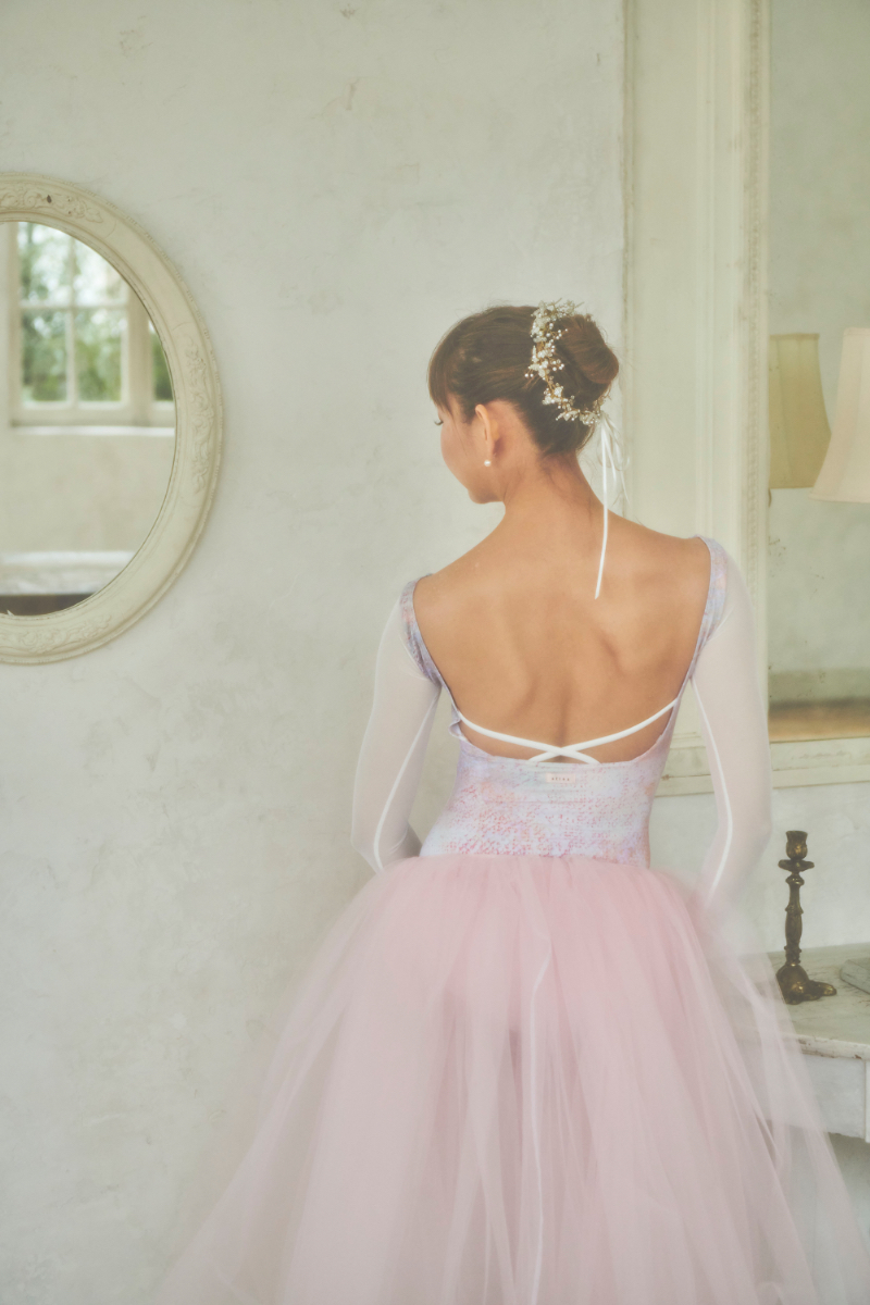 stina / type O square / aurora