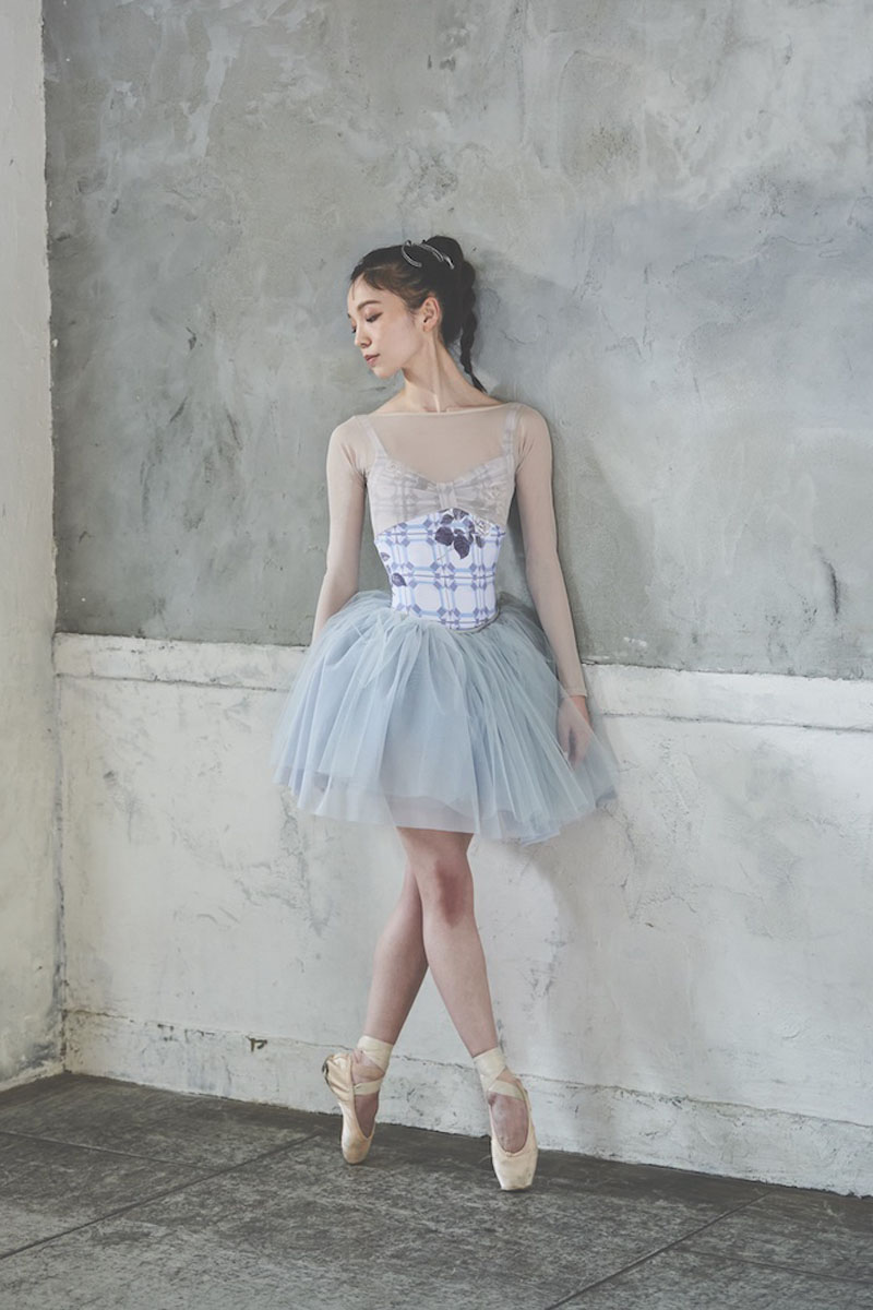 stina / type L long ribbon / precious frosty blue