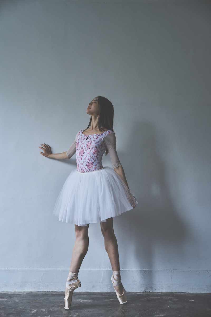 stina / type U ballerina + / Sonata peach