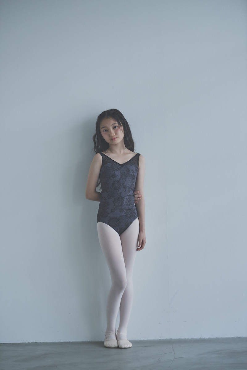 stina / type X common sense / antique lace black / kids / girl