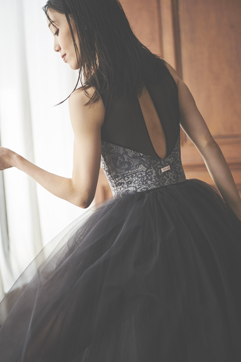 stina / type Y neck ribbon / eternal lace etoupe