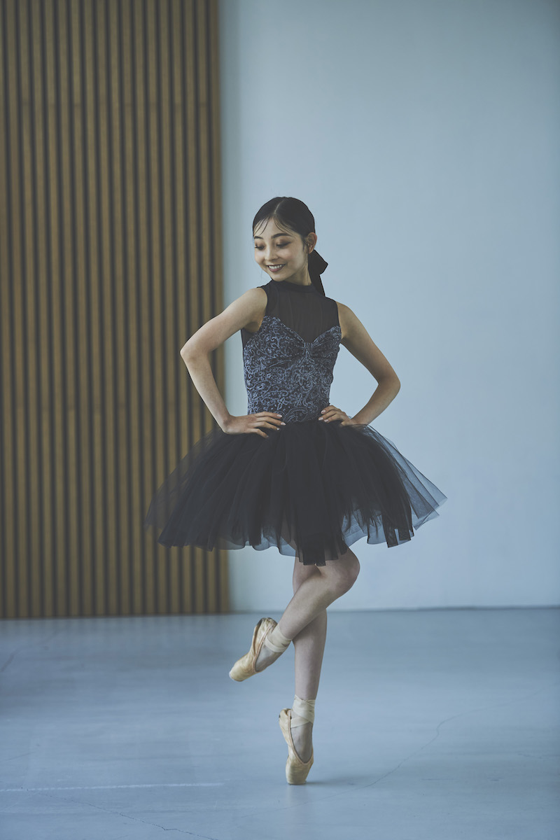 stina / type Y neck ribbon / eternal lace black