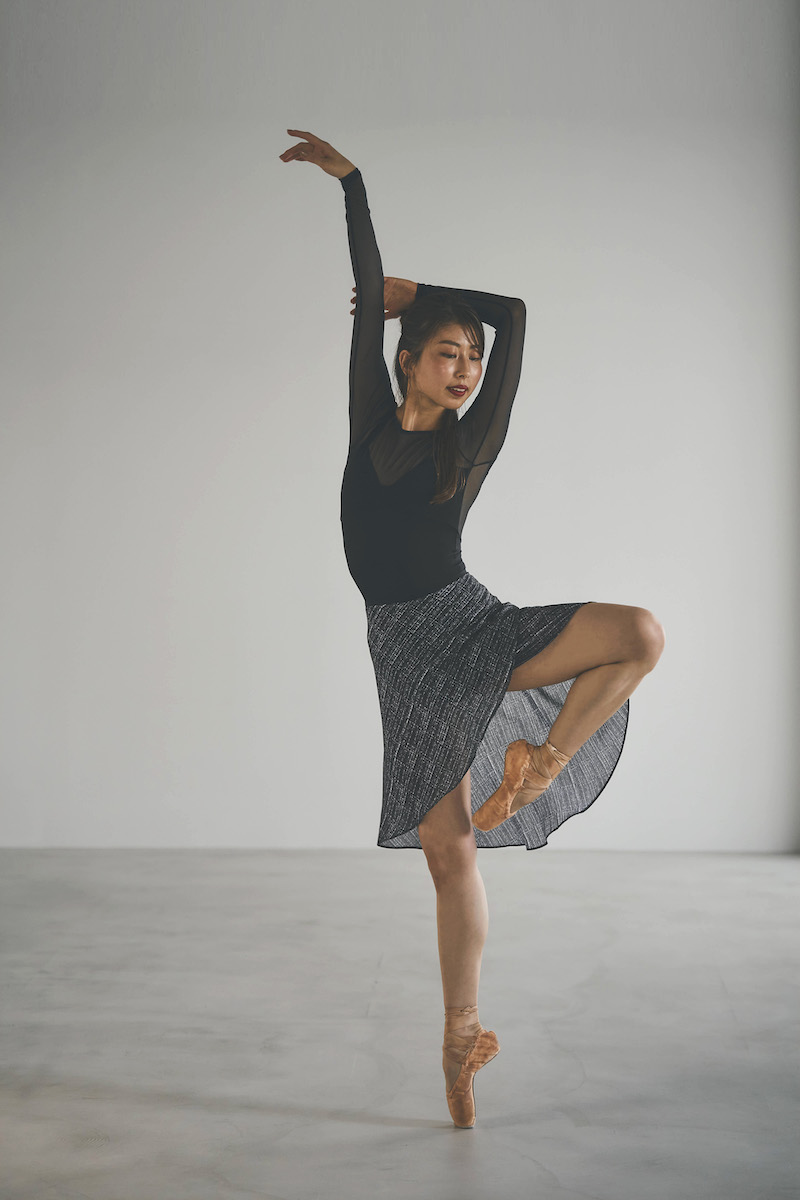 stina / black tweed wrap skirt