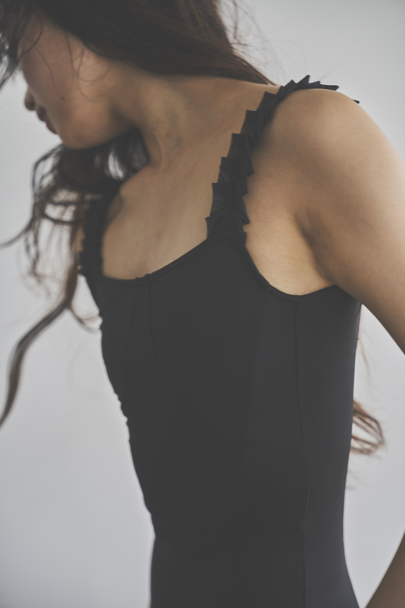 stina / Retune.stina / Serenade / black