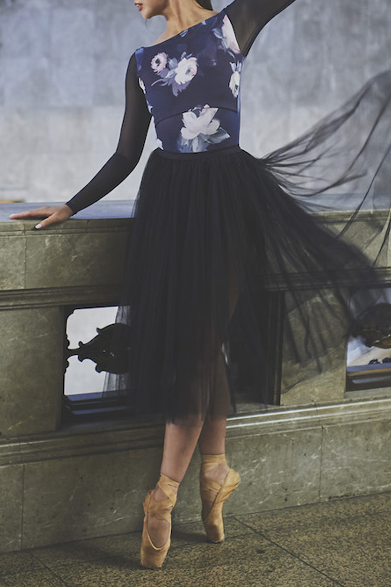 stina / type O square / fantasy lilac