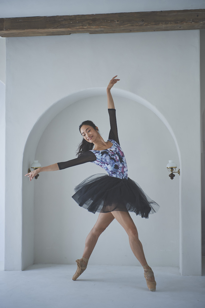 stina / type U ballerina + / shell grass black