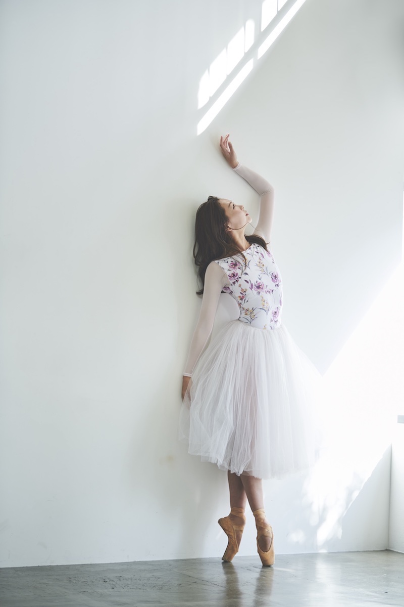 stina / type H half sleeve / luminous white / kids / girl