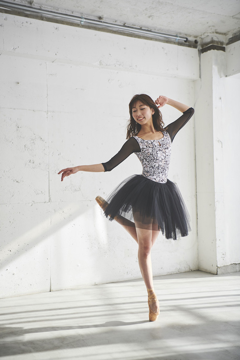 stina / type U ballerina + / Harmony black