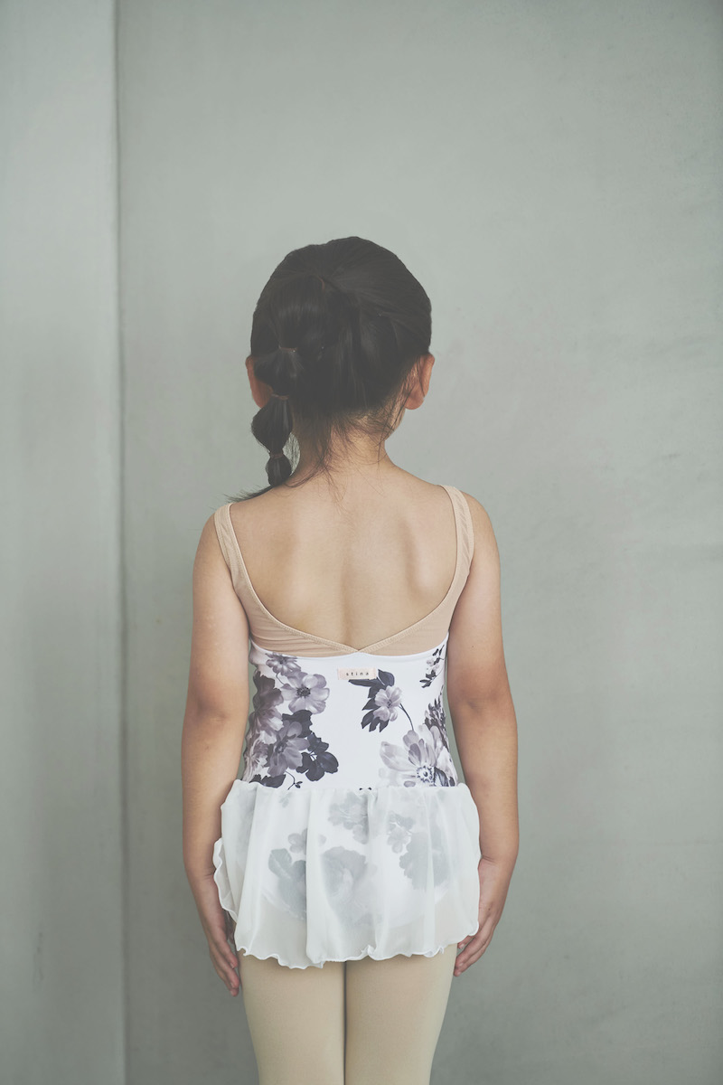 stina / type X common sense / dreamy white / kids / girl