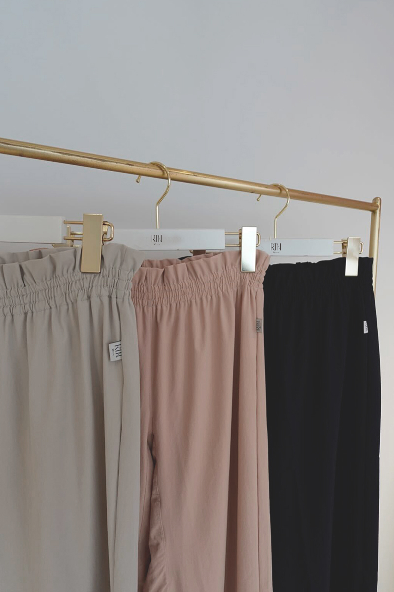 stina / Retune. warm up pants / pink